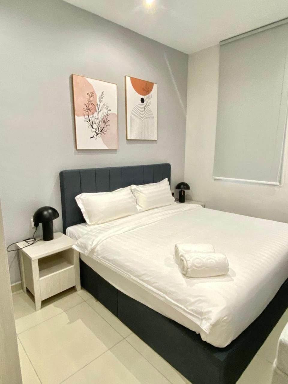 Wanderlust Retreat Studio By Iconic Regency Bayan Lepas Exteriör bild